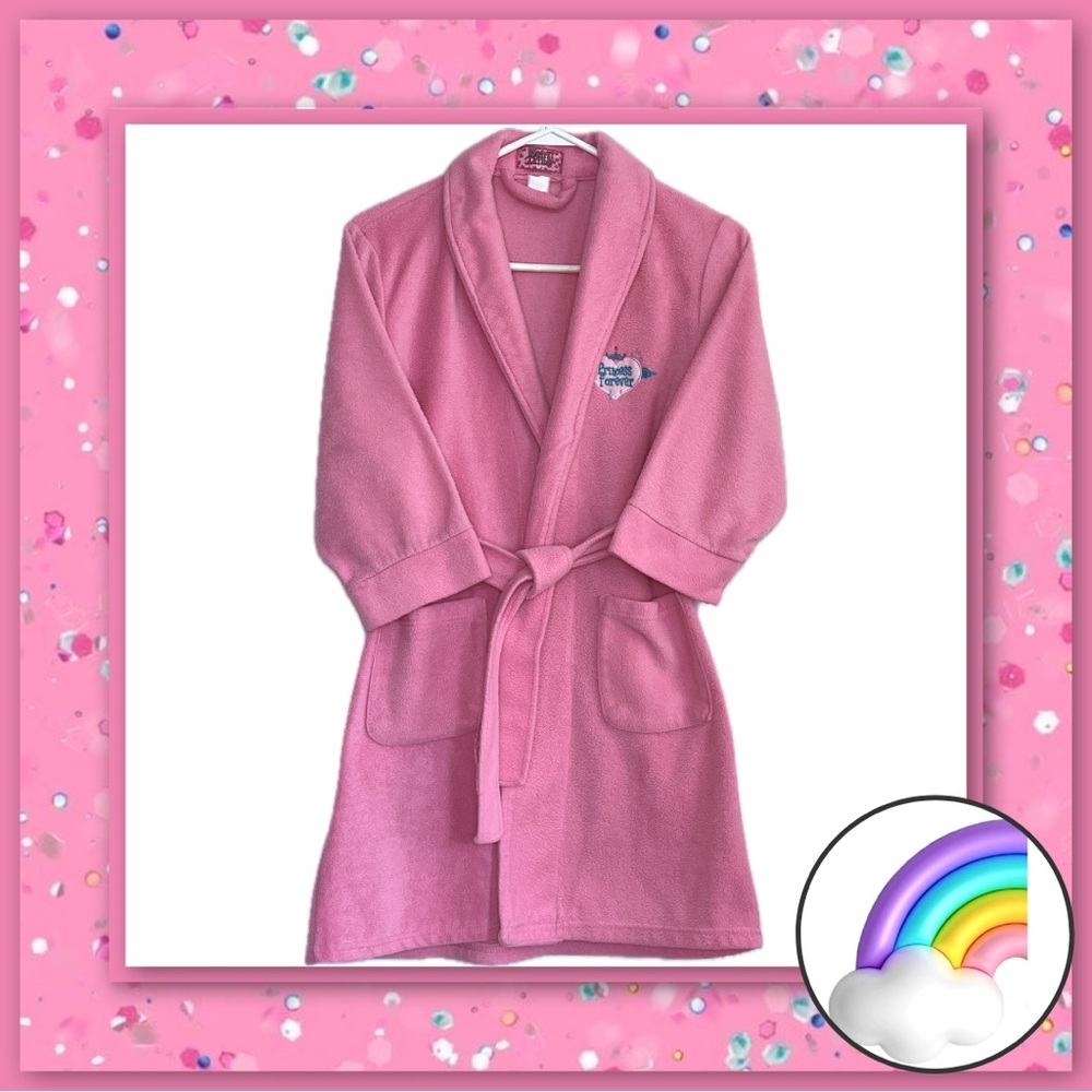 3/$24 - Girl Thing Girl’s Pink Robe – Size M/L (Estimated)